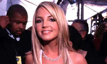 Britney Spears makes sons 'uncomfortable' after reunion in new video