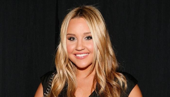 Amanda Bynes announces music comeback with new single