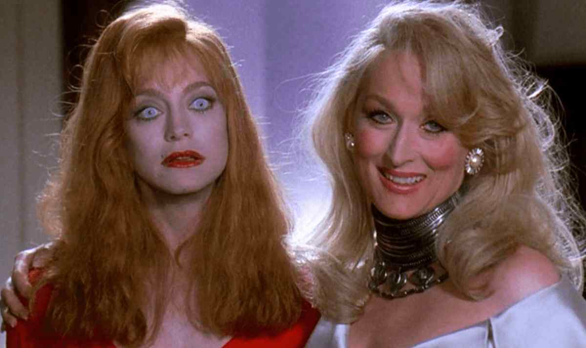 Meryl Streep and Goldie Hawn in movie, Death Becomes Her