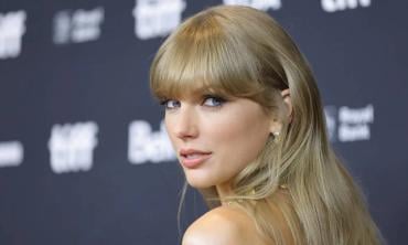Taylor Swift receives response from American rock band