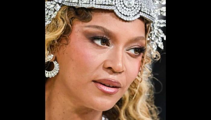 Beyonce changes appearance with heavy editing on social media?