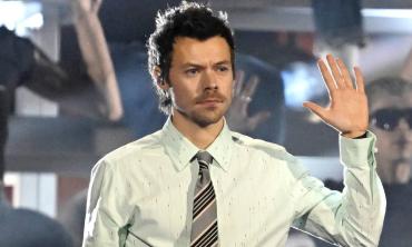 Harry Styles blasted for 'Dance No More' moves