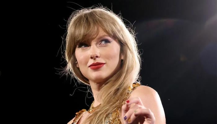 Taylor Swift turns heads at Toy Story 5 premiere with surprise performance