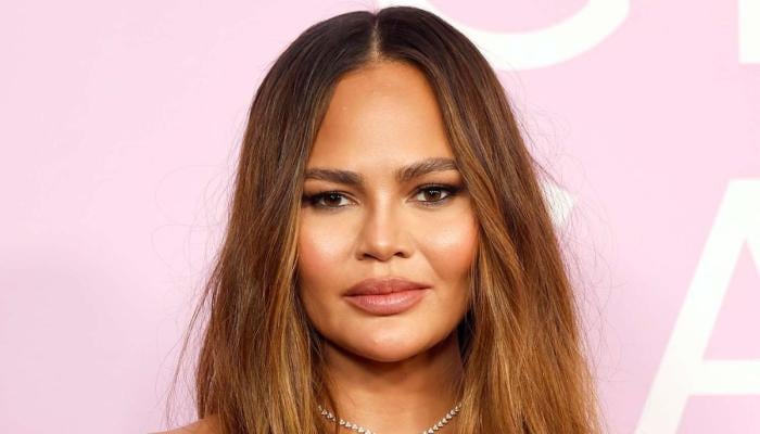 Chrissy Teigen shares emotional farewell to father following his death