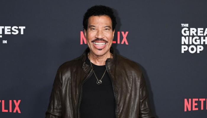 Lionel Richie breaks silence after health scare and postponed tour dates