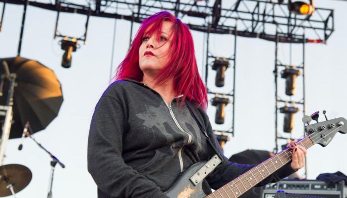 L7 bassist Jennifer Finch dies at 59 after courageous cancer battle