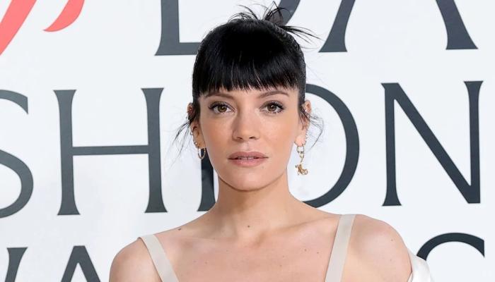Lily Allen turns heads with bold oversized glasses