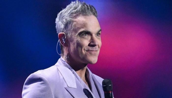 Robbie Williams electrifies FIFA World Cup final with pre-match performance