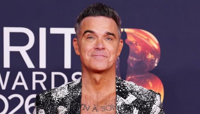 Robbie Williams laughs off viral World Cup white substance speculation