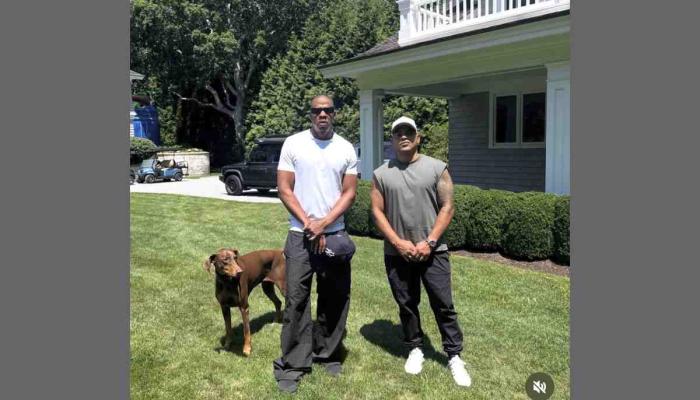 Jay Z raises eyebrows with new style in recent picture